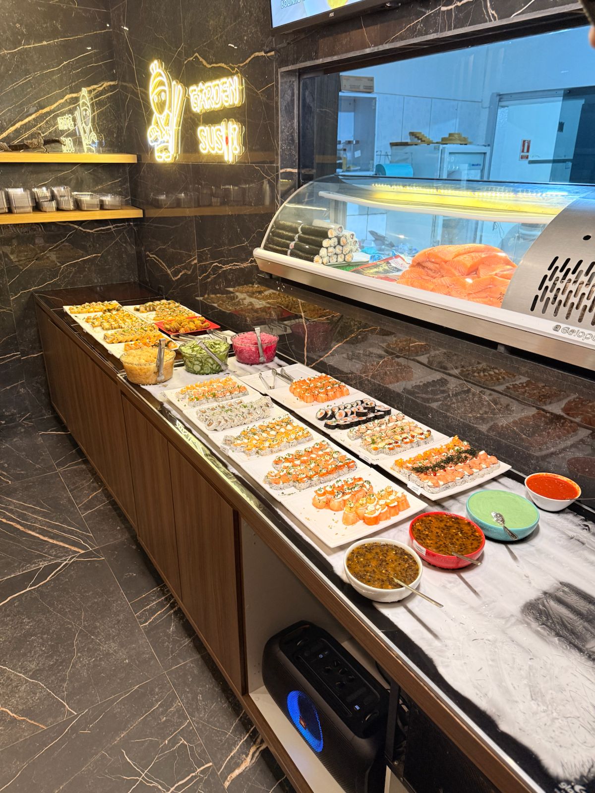 Variedade de Sushi do Garden Sushi